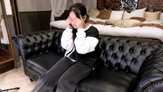 FC2-PPV-4804384 Sakura (18) was filmed for two consecutive days, and this video shows her dripping with love juice as she came in for creampies. The entire scene, from blowjobs to cowgirl, was also recorded with a forehead camera.