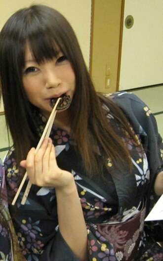 HIGH-030 I Brought An Employee Who Got Mud On A Company Trip To My Room And Fucked Her! Junna Kojima